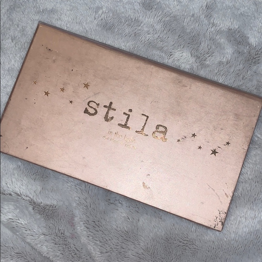 Stila in the light palette